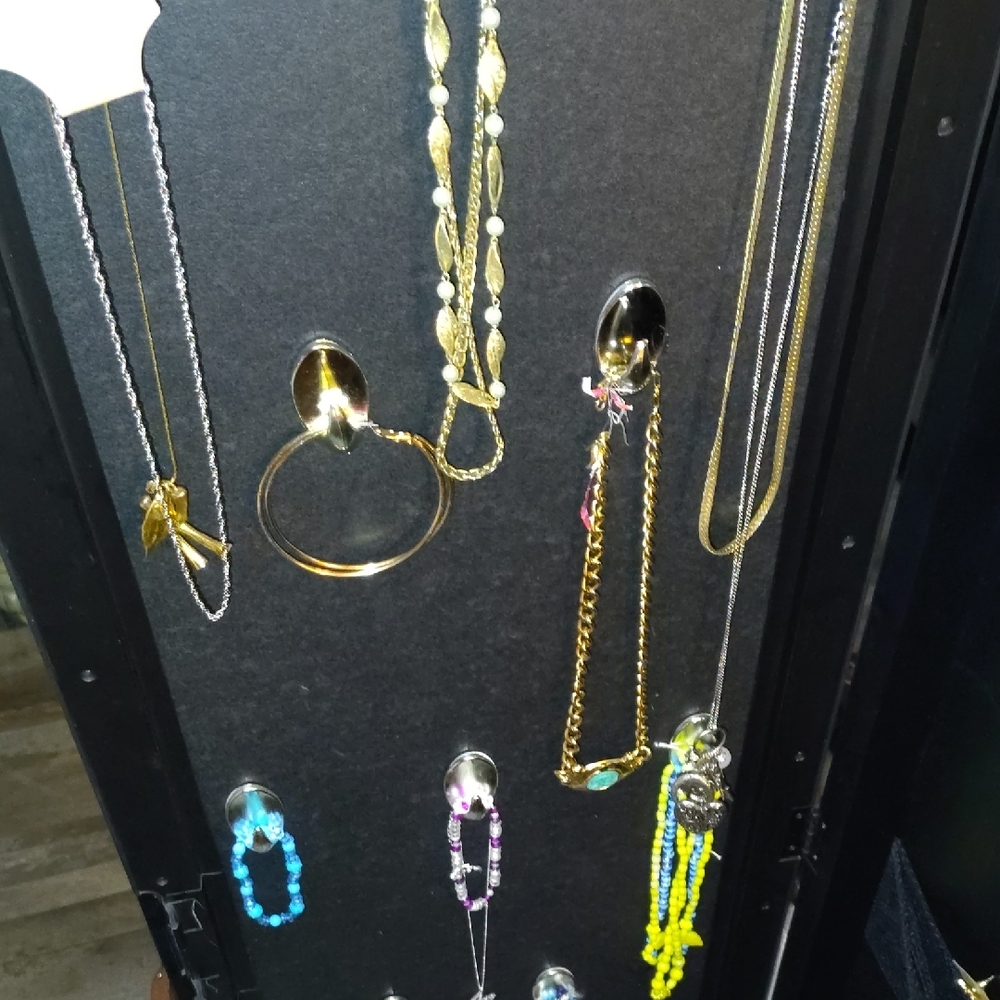 Elegant Gold and Silver Jewelry Set